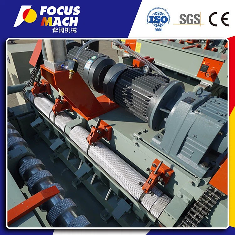 POPLAR CORE VENEER PEELING MACHINE (1)